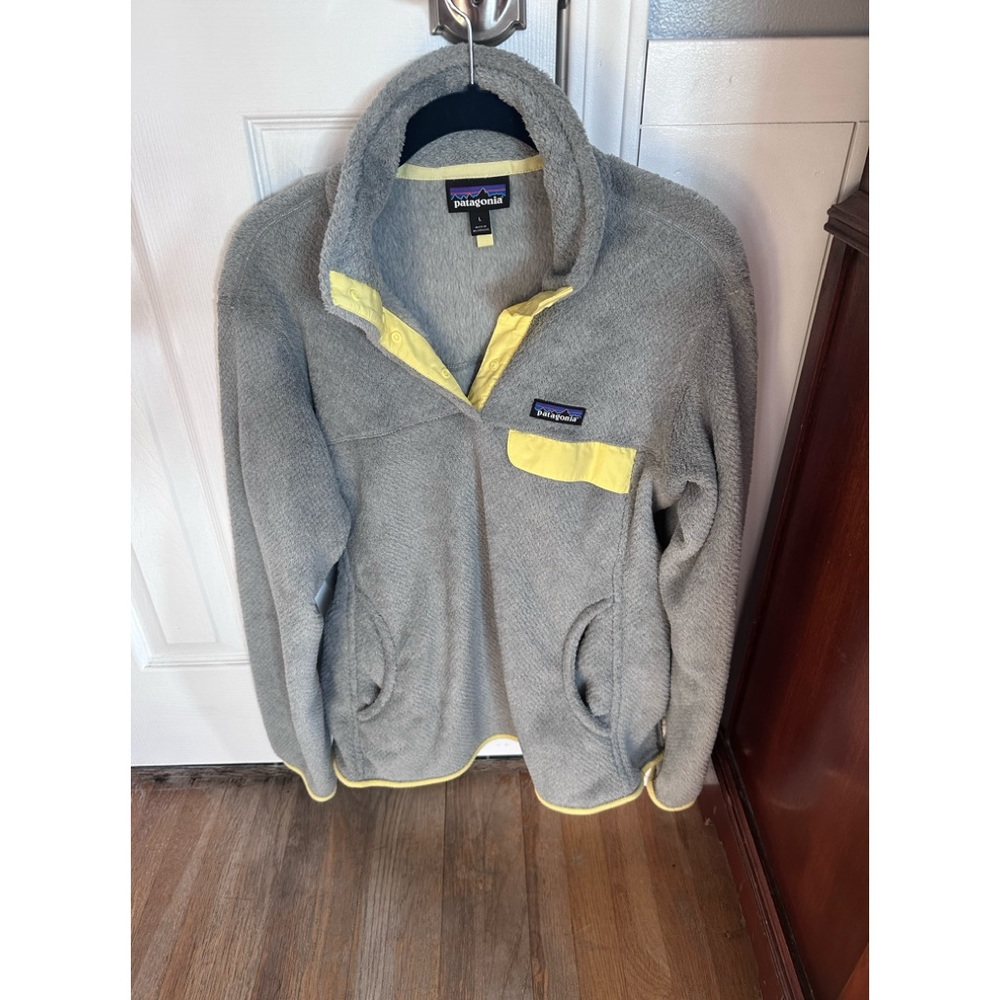 Patagonia Re-Tool Snap-T size L Never worn!